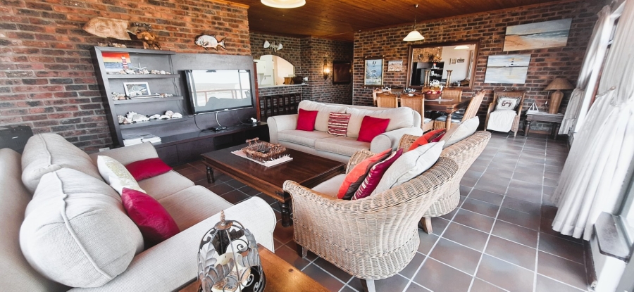 5 Bedroom Property for Sale in Witsand Western Cape